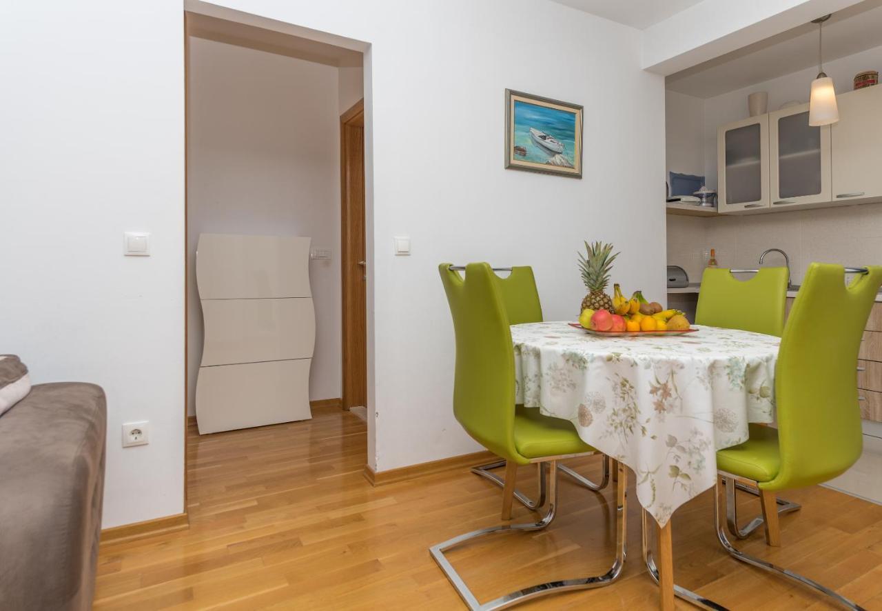 Neno Apartment Makarska Exterior foto